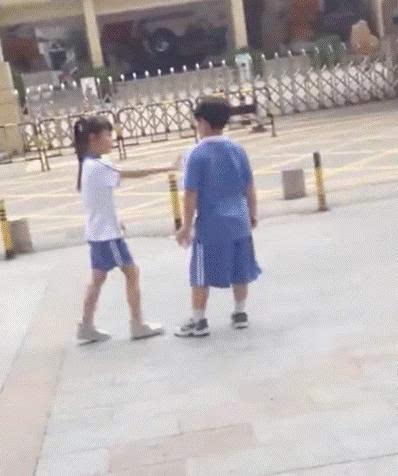 小学生闹分手视频,小学生闹分手引发热议